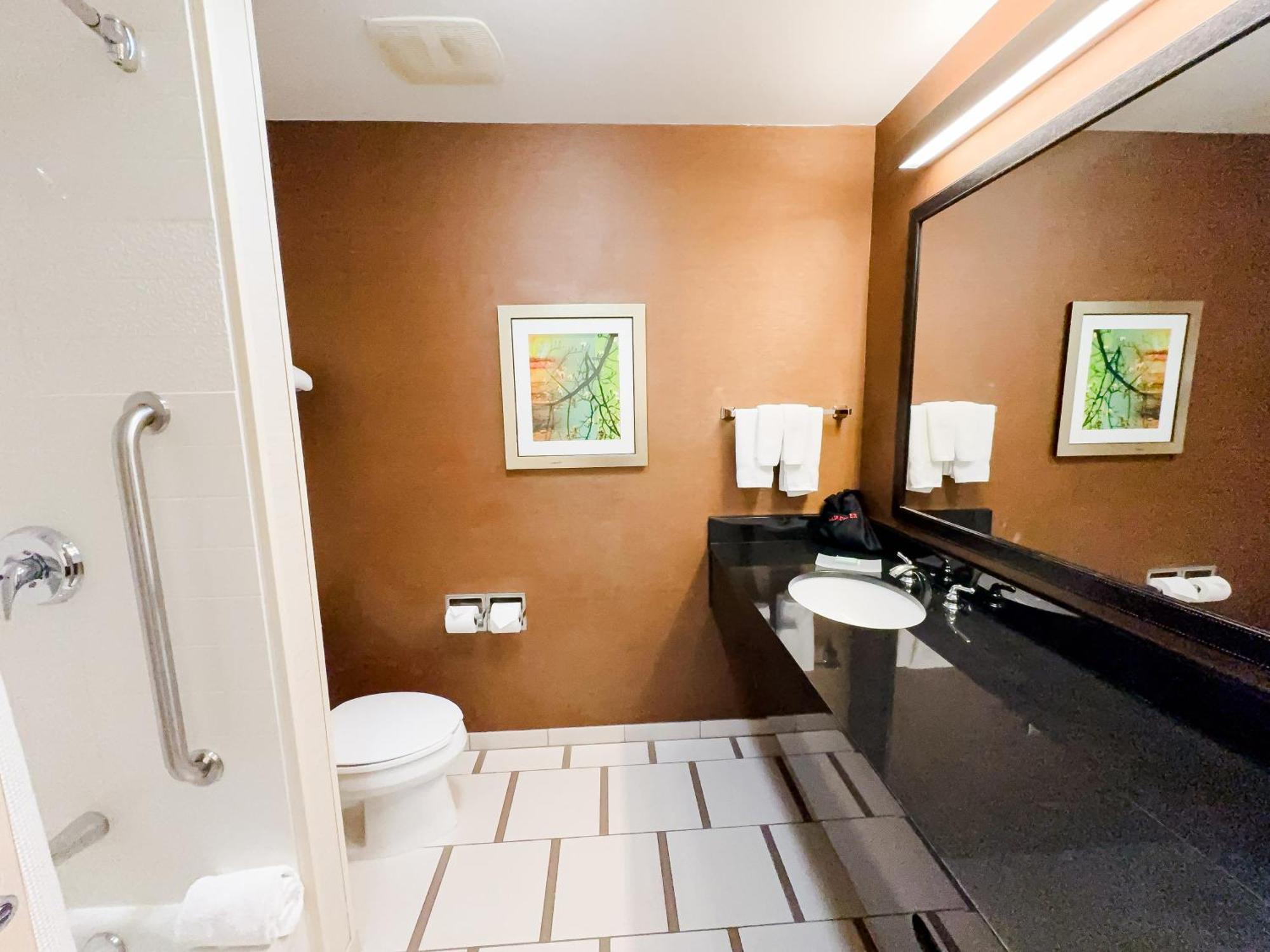 Fairfield By Marriott 3*